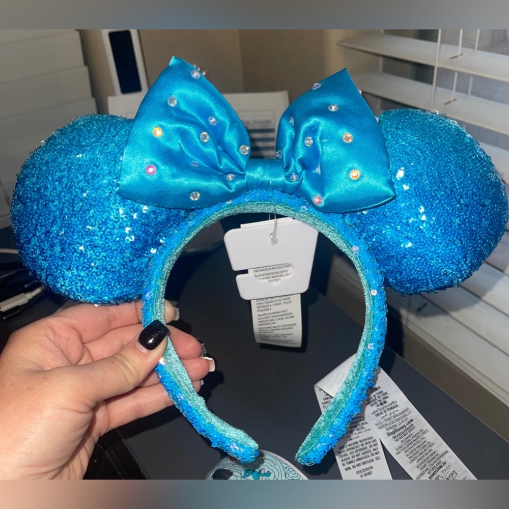 Disney parks blue aqua sequin minnie ears headband